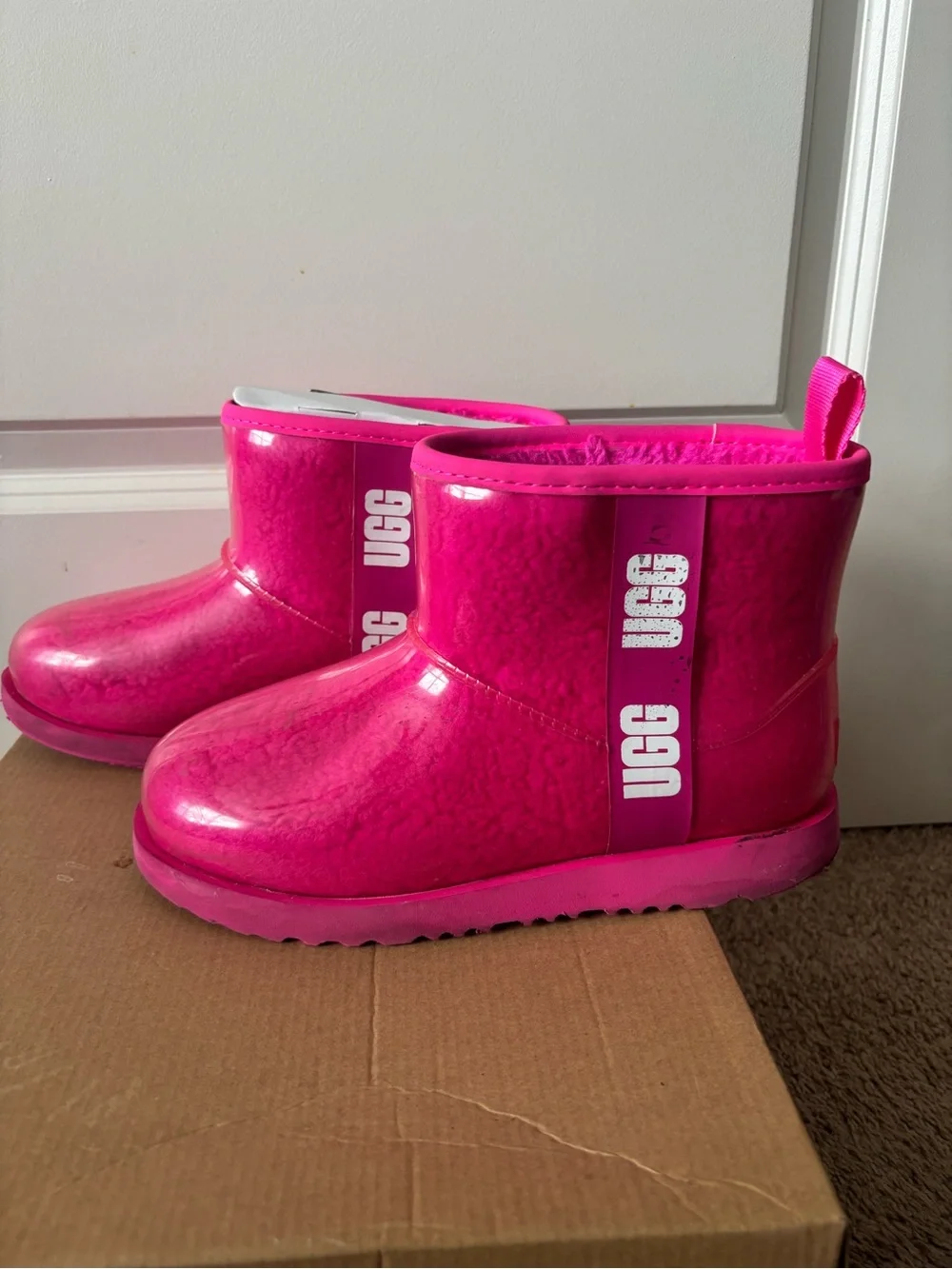 UGG Kids Bright Pink Glossy Rain Ankle Boots